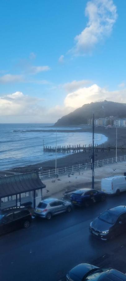 Beautiful Seafront 1 Bedroomed Apartment Aberystwyth